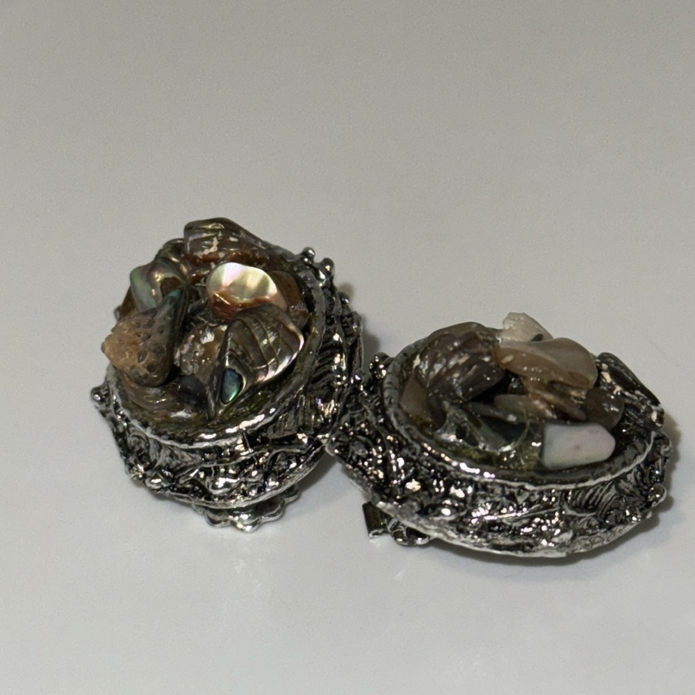 Chunky Oval Gemstone & Shell Mosaic Style Clip On Earrings Silver Tone - Picture 9 of 9